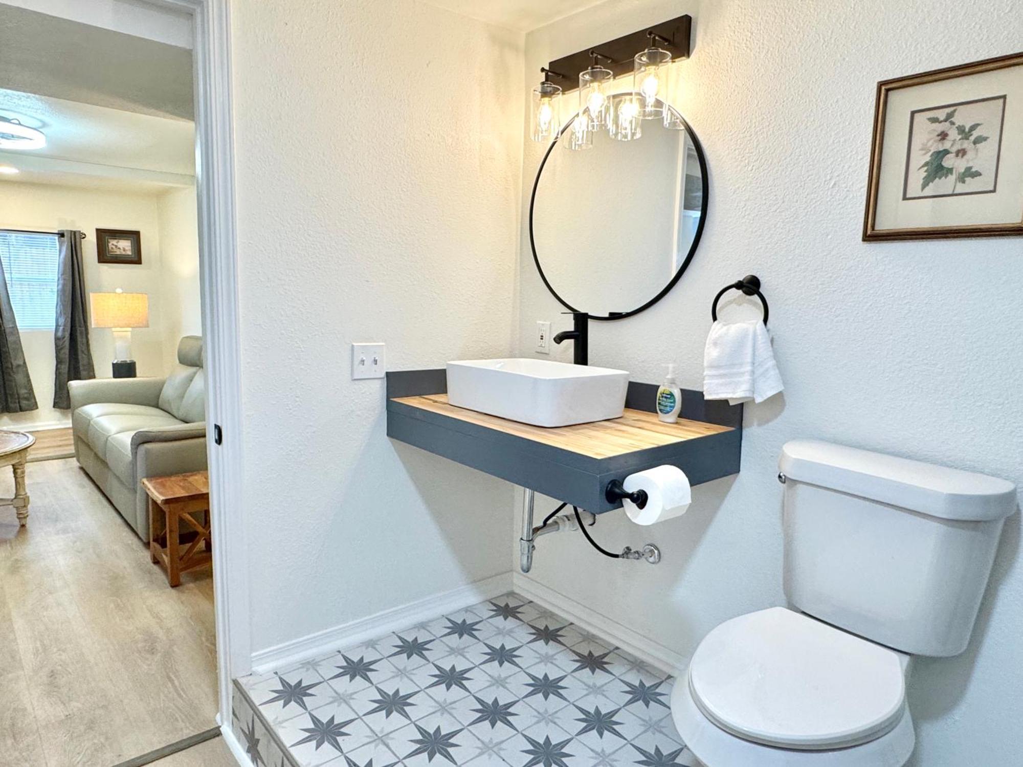 Upgraded Suite - Easy Access To Uptown #N29 오클라호마시티 외부 사진